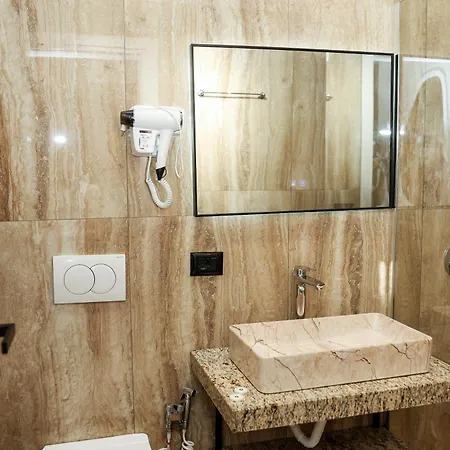 Oli Hotel 3*
